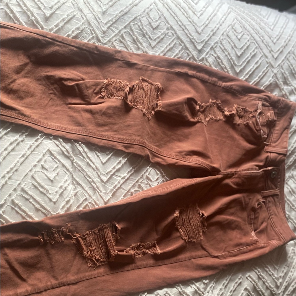 American Eagle Outfitters Ripped Jeans in Rust